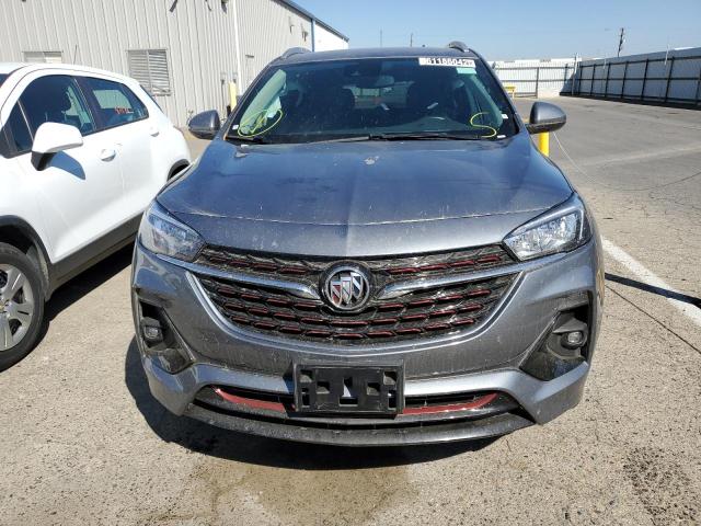 KL4MMBS21MB177497 - 2021 BUICK ENCORE GX GRAY photo 5