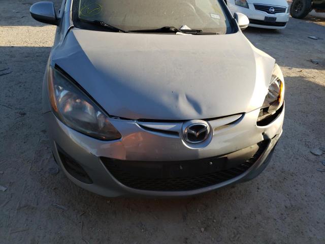 JM1DE1KYXE0175164 - 2014 MAZDA MAZDA2 SPO 银色 照片 9