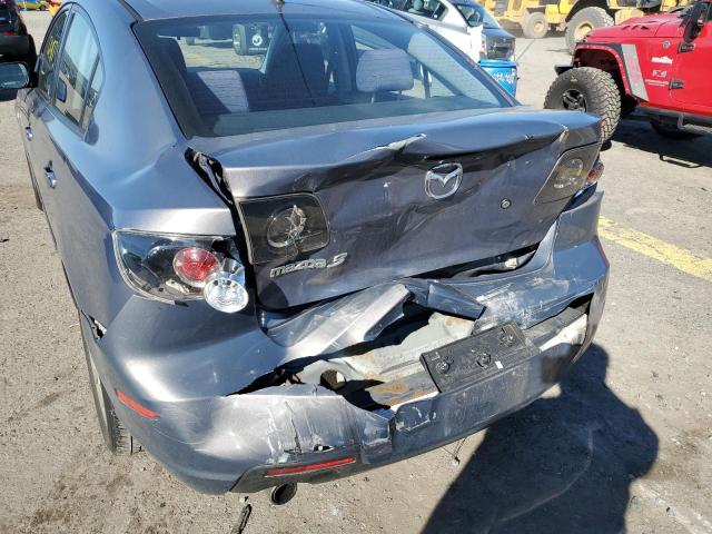 JM1BK32F671705623 - 2007 MAZDA MAZDA3 GRAY photo 9