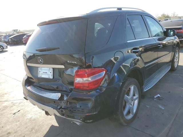 4JGBB72E09A488230 - 2009 MERCEDES-BENZ ML 550 BLACK photo 4