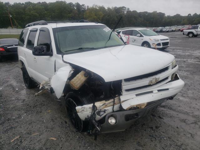 1GNEC13T05R210486 - 2005 CHEVROLET TAHOE C150 WHITE photo 1