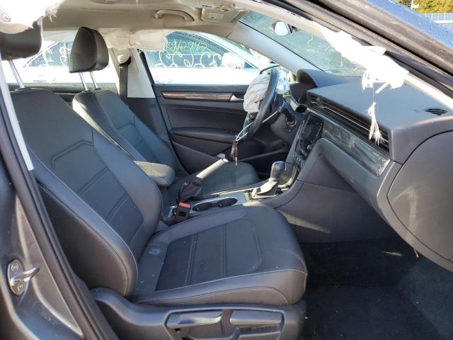 1VWMA7A32LC006611 - 2020 VOLKSWAGEN PASSAT R-L GRAY photo 5