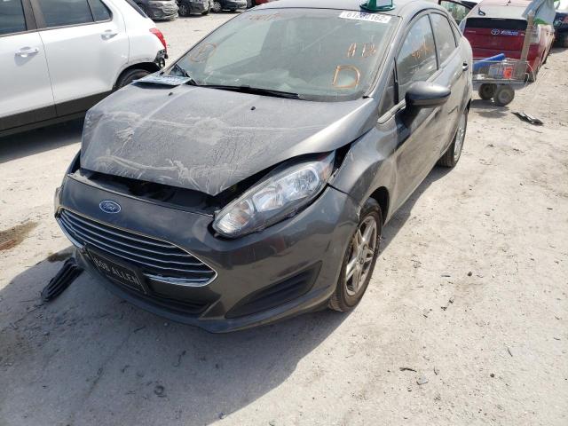 3FADP4BJ5HM170010 - 2017 FORD FIESTA SE BLACK photo 2