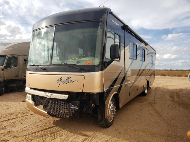 5B4MP67G873426553 - 2008 FLEE MOTORHOME BROWN photo 2