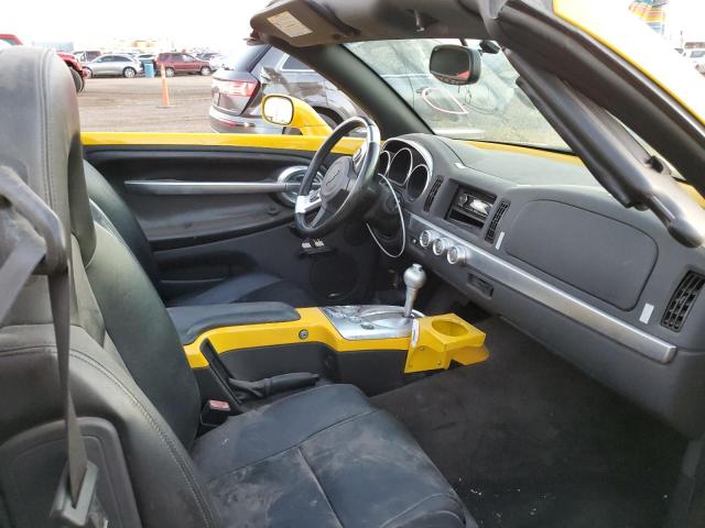 1GCES14P54B105804 - 2004 CHEVROLET SSR 黄色 照片 5