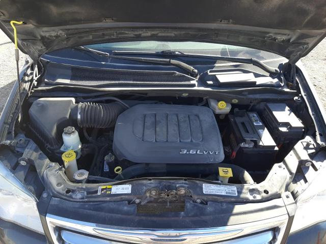 2C4RC1CG9DR590028 - 2013 CHRYSLER TOWN & COU CHARCOAL photo 7