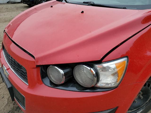 1G1JA6SH1D4156398 - 2013 CHEVROLET SONIC LS RED photo 9