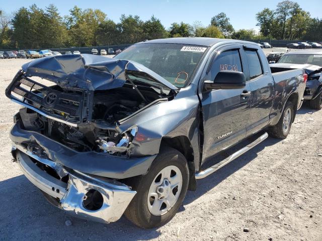 5TFRM5F17AX010736 - 2010 TOYOTA TUNDRA DOU GRAY photo 2