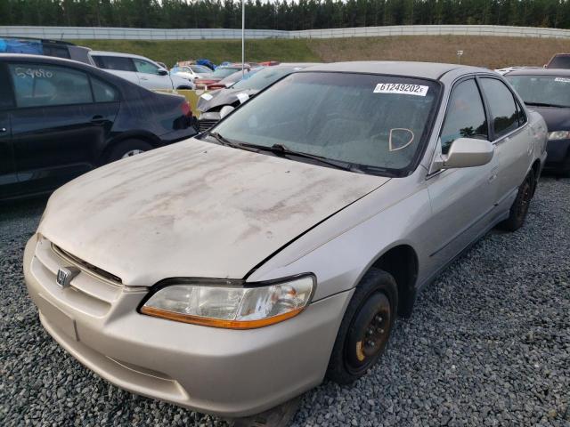 1HGCG665XXA105990 - 1999 HONDA ACCORD LX GOLD photo 2