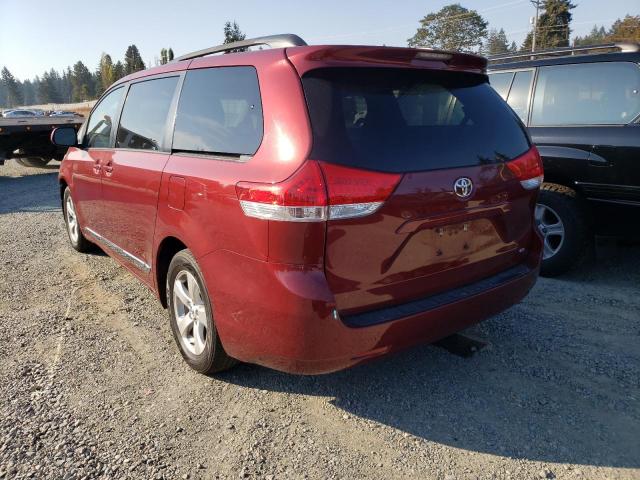 5TDKK3DC8DS341920 - 2013 TOYOTA SIENNA LE BURGUNDY photo 3