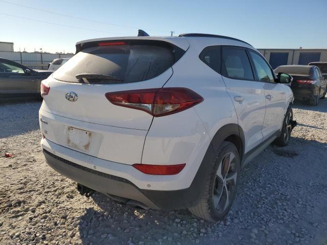 KM8J33A26JU676665 - 2018 HYUNDAI TUCSON VAL WHITE photo 4