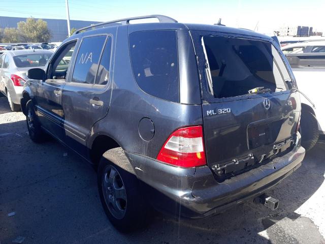 4JGAB54E43A376163 - 2003 MERCEDES-BENZ ML 320 BLACK photo 3