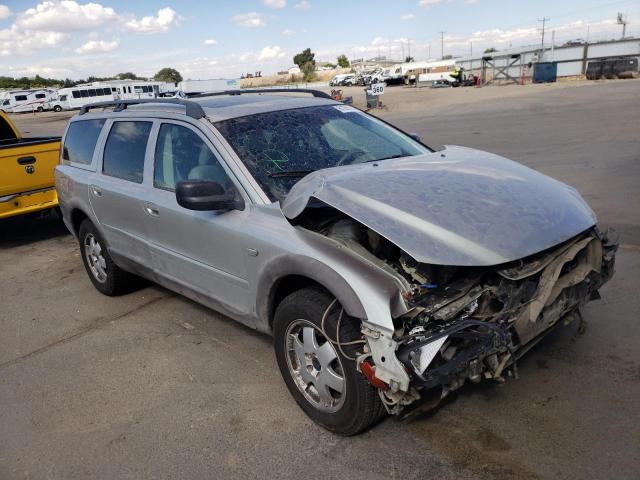 YV1SZ59H641138253 - 2004 VOLVO XC70 SILVER photo 1