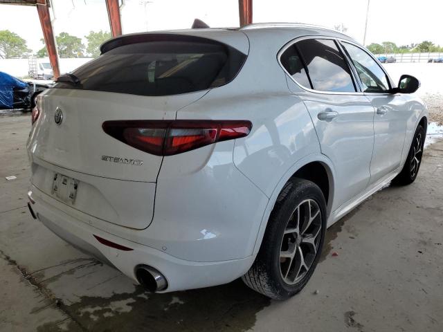 ZASPAKBN6L7C89629 - 2020 ALFA ROMEO STELVIO TI WHITE photo 4