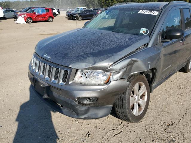 1C4NJCBA2CD725428 - 2012 JEEP COMPASS SP GRAY photo 9