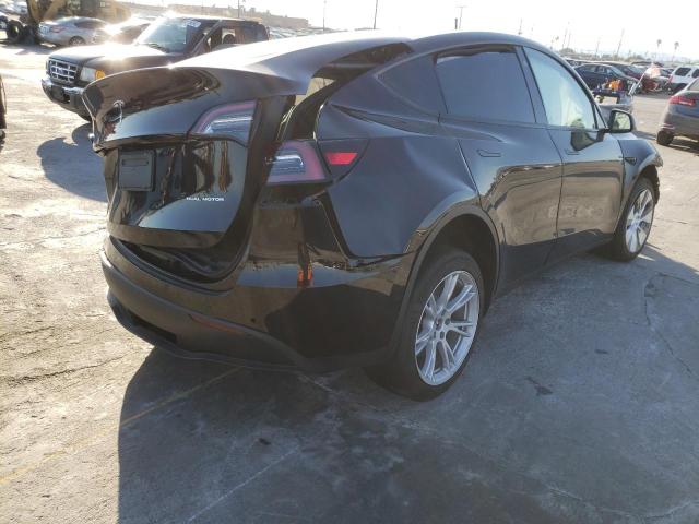 7SAYGDEE6NF456400 - 2022 TESLA MODEL Y Черный фото 4