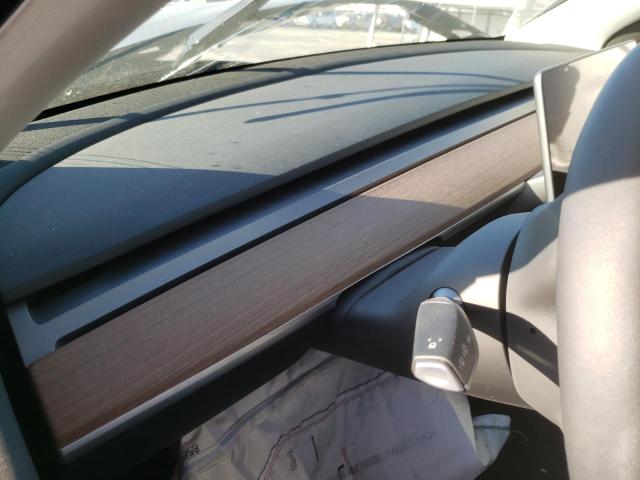 7SAYGDEE6NF456400 - 2022 TESLA MODEL Y Черный фото 8