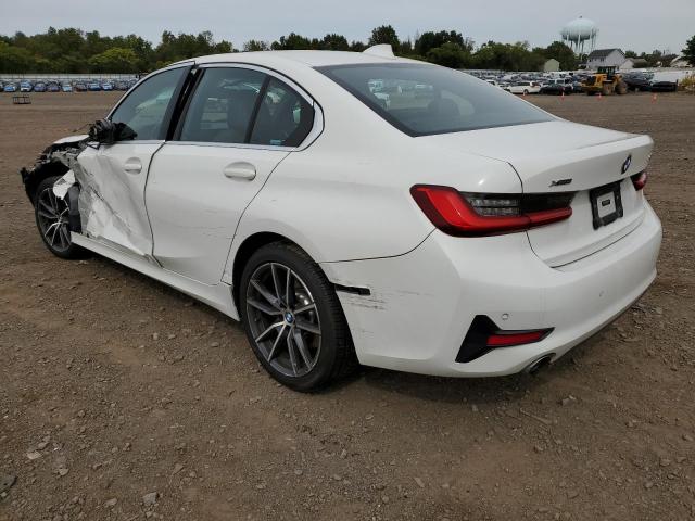 3MW5R7J53K8A05178 - 2019 BMW 330XI WHITE photo 3