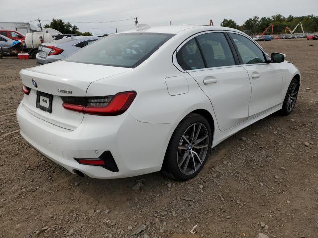 3MW5R7J53K8A05178 - 2019 BMW 330XI WHITE photo 4