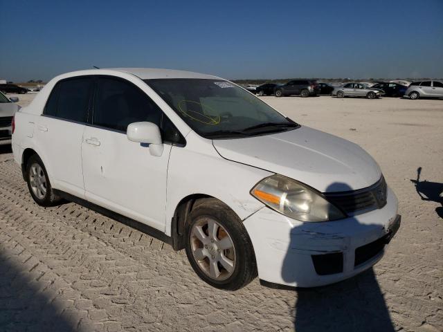 3N1BC11EX7L431221 - 2007 NISSAN VERSA S WHITE photo 1