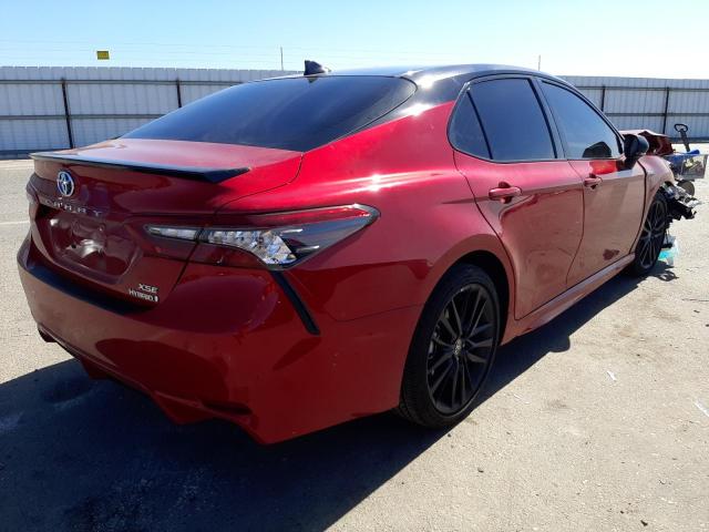 4T1K31AK6MU028417 - 2021 TOYOTA CAMRY XSE RED photo 4