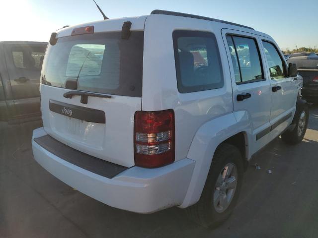 1J4PP2GK3BW542636 - 2011 JEEP LIBERTY SP WHITE photo 4