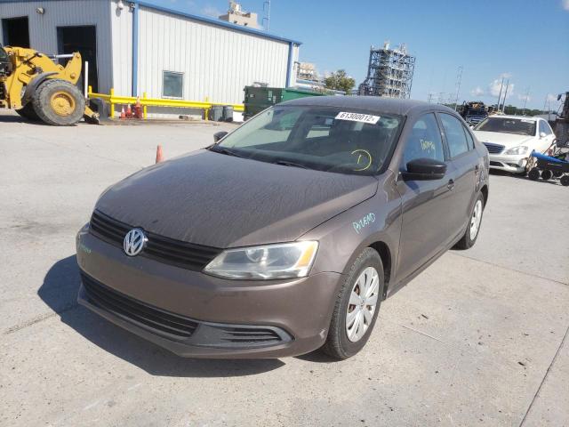3VW1K7AJXEM425113 - 2014 VOLKSWAGEN JETTA BASE BROWN photo 2
