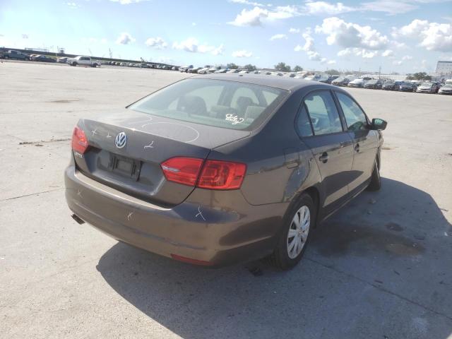 3VW1K7AJXEM425113 - 2014 VOLKSWAGEN JETTA BASE BROWN photo 4