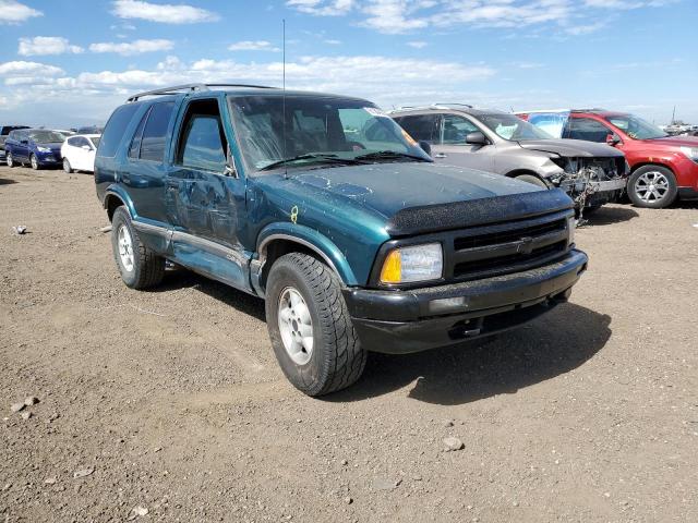 1GNDT13W5T2179537 - 1996 CHEVROLET BLAZER GREEN photo 1