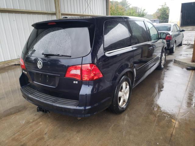 2V4RW3D14AR227313 - 2010 VOLKSWAGEN ROUTAN SE BLUE photo 4