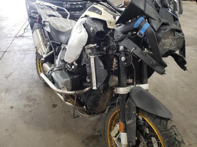 WB10J5308LZF79468 - 2020 BMW R 1250 GS WHITE photo 9