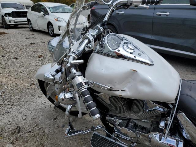 1HFSC52678A500733 - 2008 HONDA VTX1300 R WHITE photo 9