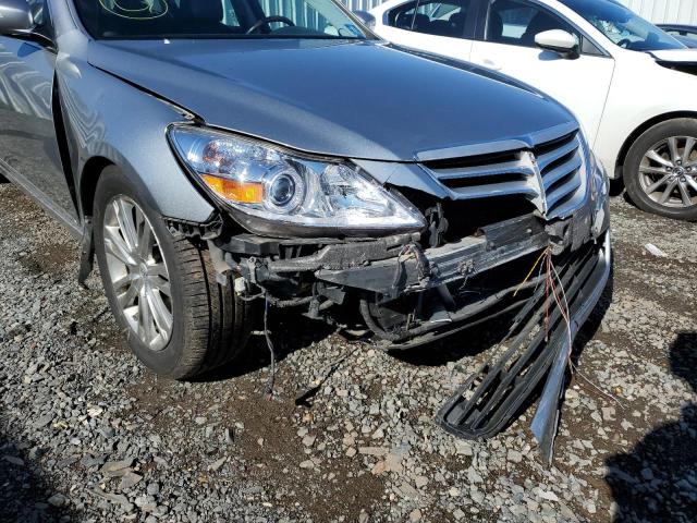 KMHGC46F29U037951 - 2009 HYUNDAI GENESIS 4. SILVER photo 9