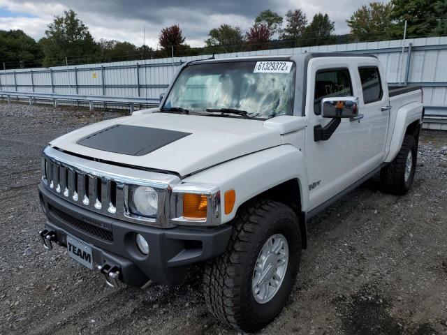 5GNEN13E398137808 - 2009 HUMMER H3T WHITE photo 2