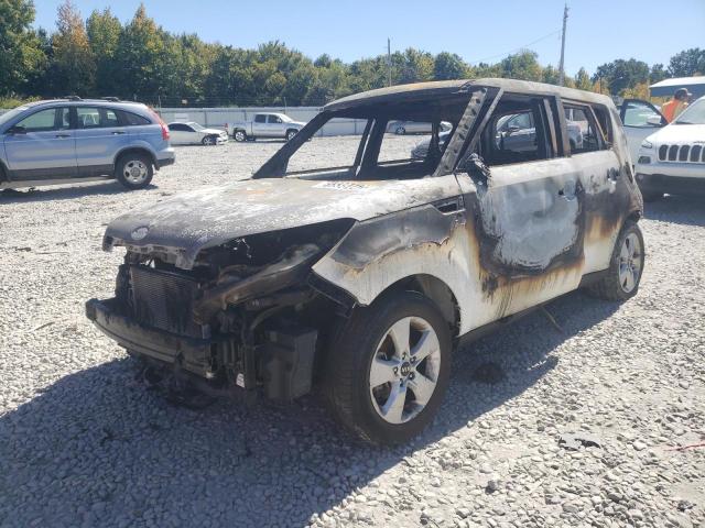 KNDJN2A23J7570701 - 2018 KIA SOUL BURN photo 2