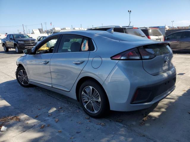 KMHC75LD8LU213890 - 2020 HYUNDAI IONIQ SEL SILVER photo 3