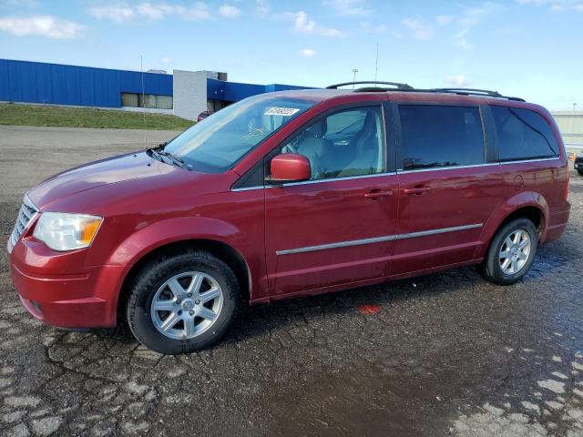 2A4RR5D12AR405176 - 2010 CHRYSLER TOWN & COU RED photo 2