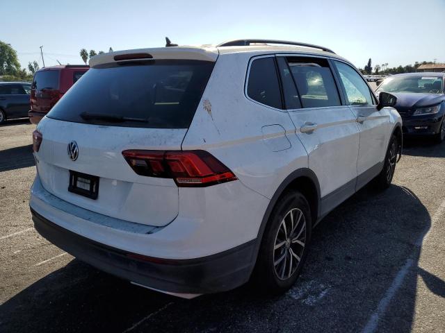 3VV3B7AX8KM142223 - 2019 VOLKSWAGEN TIGUAN SE WHITE photo 4