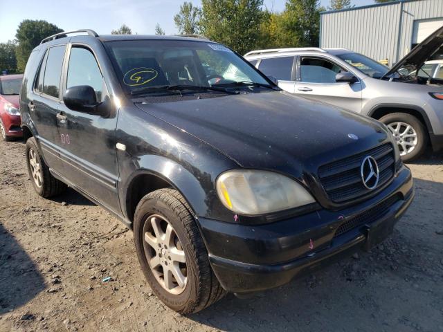 4JGAB72E8YA163917 - 2000 MERCEDES-BENZ ML 430 BLACK photo 1