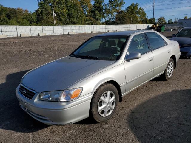 4T1BG22K81U056319 - 2001 TOYOTA CAMRY CE SILVER photo 2