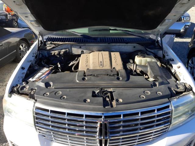 5LMFU28549EJ00878 - 2009 LINCOLN NAVIGATOR 白色 照片 7