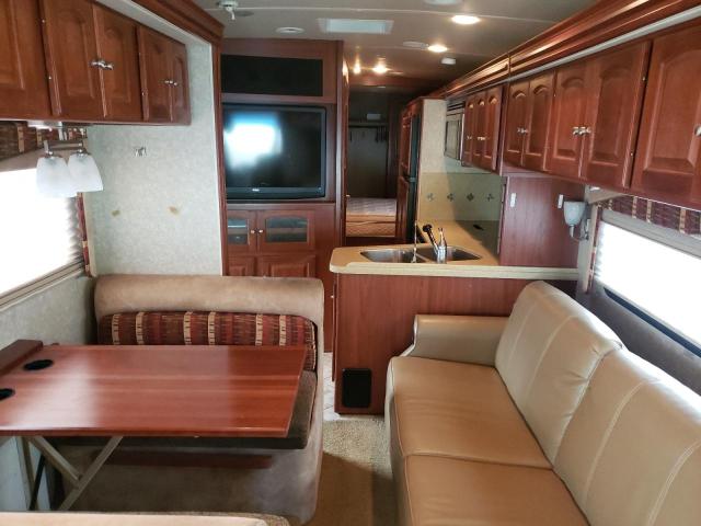 5B4MP67G1B3440058 - 2011 WINNEBAGO ADVENTURER TAN photo 6