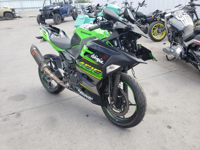 JKAEXKG12JDA11472 - 2018 KAWASAKI EX400 GREEN photo 1