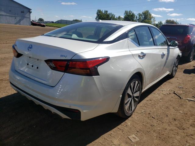 1N4BL4DVXLC247774 - 2020 NISSAN ALTIMA SV WHITE photo 4