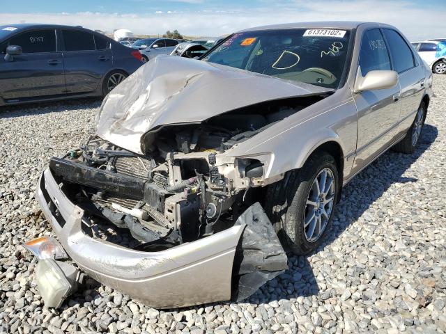 4T1BG22K2XU911783 - 1999 TOYOTA CAMRY LE A Алтын фото 2