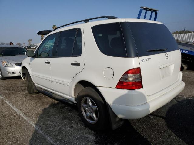 4JGAB54EXYA209541 - 2000 MERCEDES-BENZ ML 320 WHITE photo 3