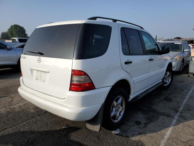 4JGAB54EXYA209541 - 2000 MERCEDES-BENZ ML 320 WHITE photo 4