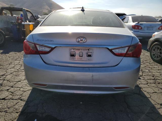 5NPEB4AC7BH262958 - 2011 HYUNDAI SONATA GLS SILVER photo 6