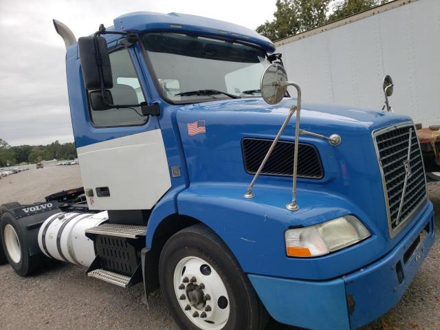 4V4MC9DF4CN552995 - 2012 VOLVO VN VNM BLUE photo 1