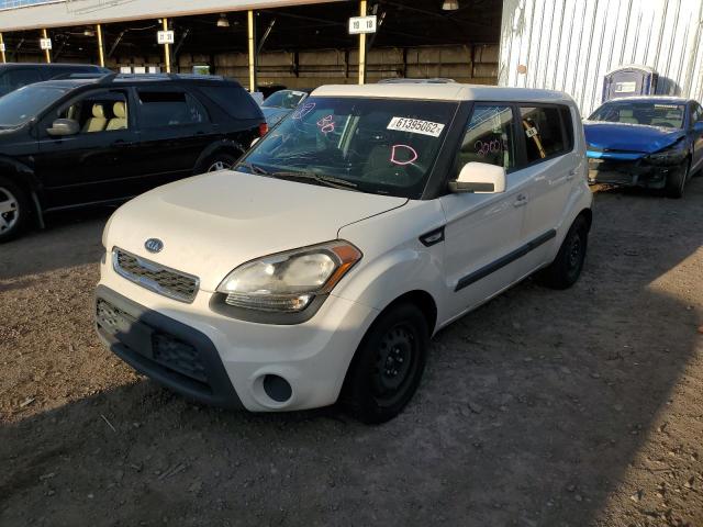 KNDJT2A52C7354616 - 2012 KIA SOUL WHITE photo 2